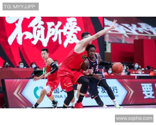 昔日恩怨再度交锋战术较量中老队友狭路相逢争锋